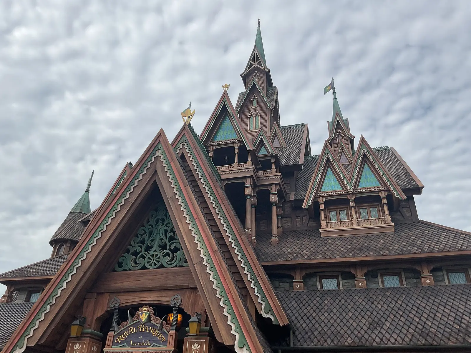 Anna and Elsa's Frozen Journey