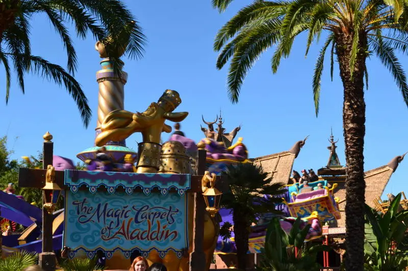 Les Tapis Volants - Flying Carpets Over Agrabah